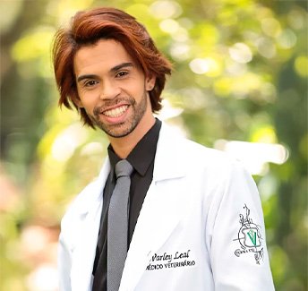 Dr. Warley Leál